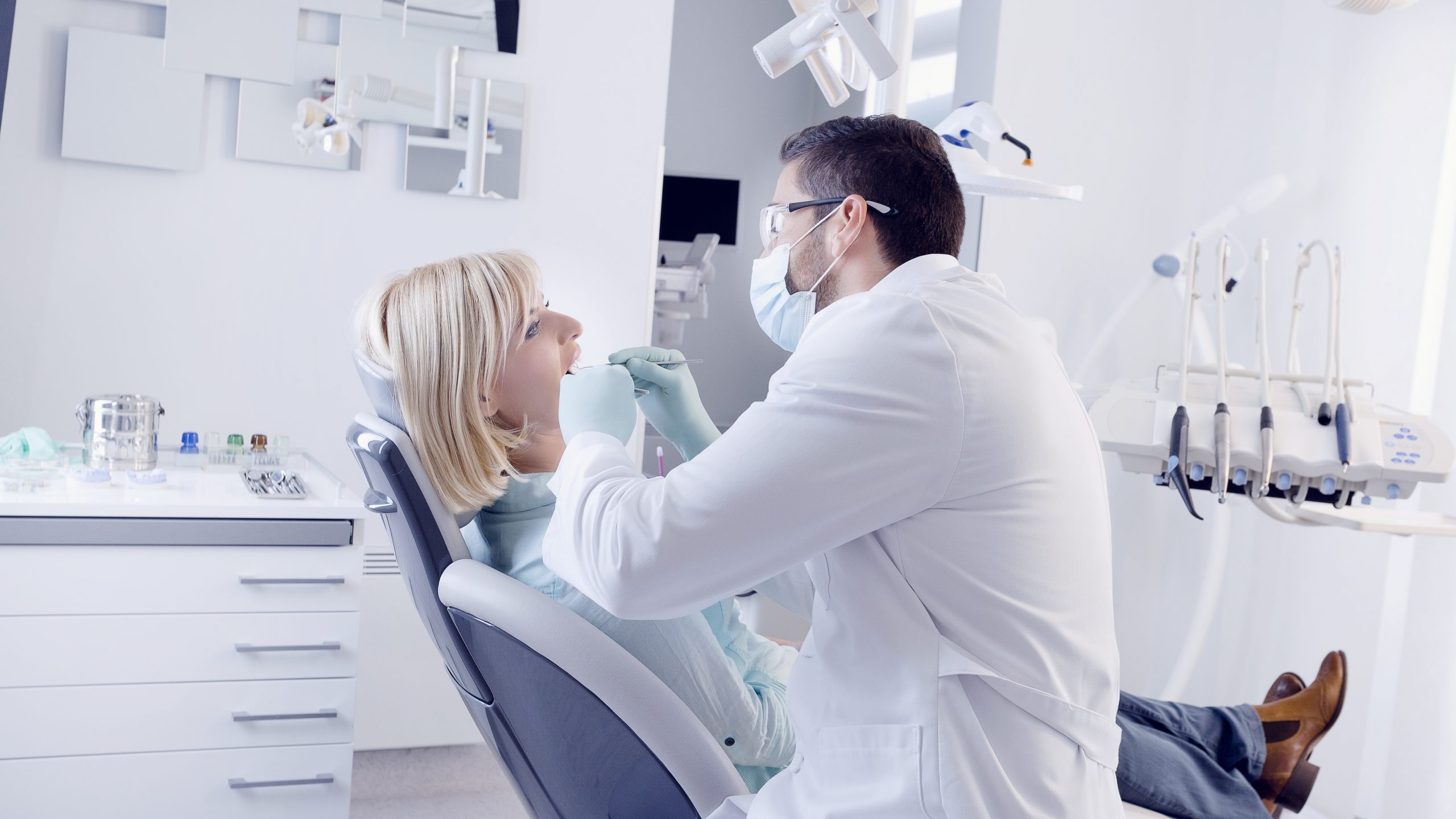 Dentist in Weimar, TX